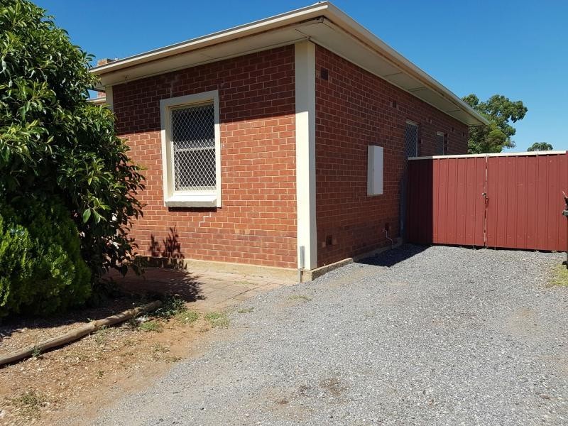 14 Johnston Road, Elizabeth Downs SA 5113