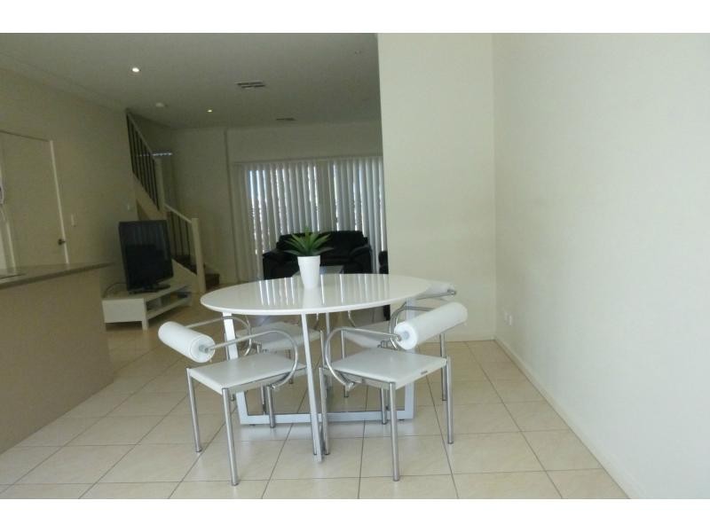 5/55 Grasswren Way, Mawson Lakes SA 5095