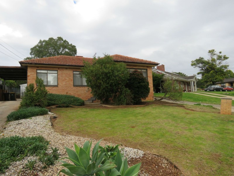 21 Stevens Drive, Ridgehaven SA 5097