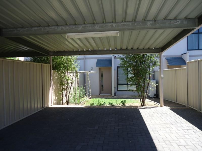 2/39 Windermere Crescent, Mawson Lakes SA 5095