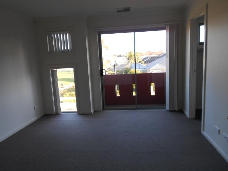 13/53-55 Grasswren Way, Mawson Lakes SA 5095