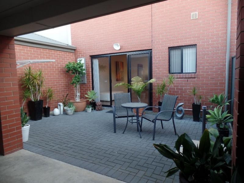 2/17A Second Street, Brompton SA 5007