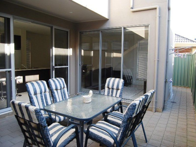 25 Adeline Street, Mawson Lakes SA 5095