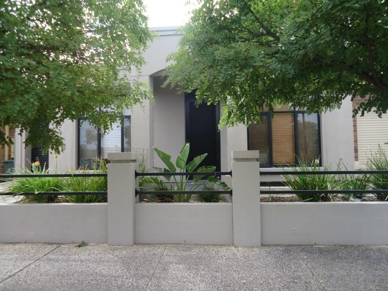 30A Mallard Crescent, Mawson Lakes SA 5095