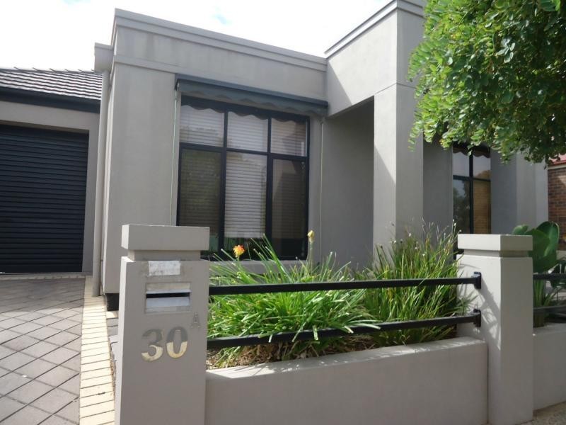 30A Mallard Crescent, Mawson Lakes SA 5095