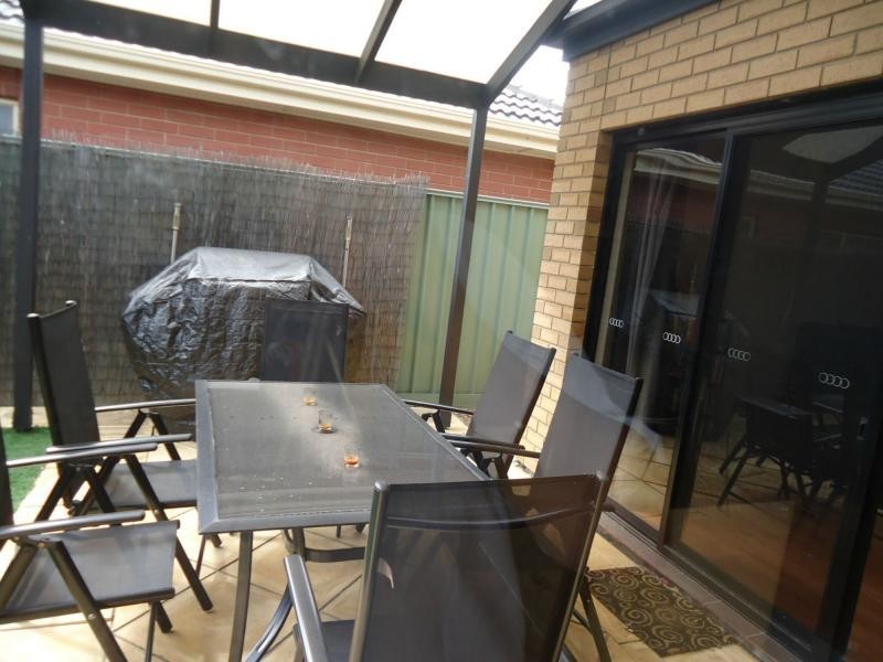 30A Mallard Crescent, Mawson Lakes SA 5095