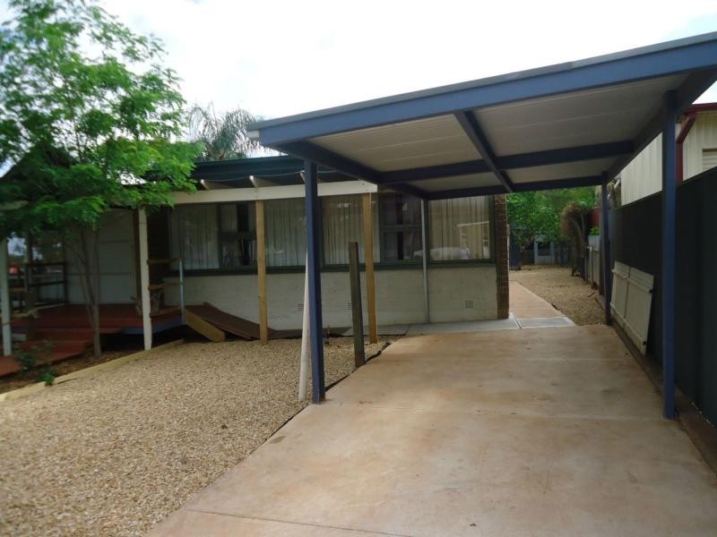 24 Raymond Road, Para Hills SA 5096