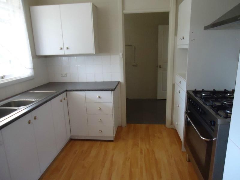 24 Raymond Road, Para Hills SA 5096