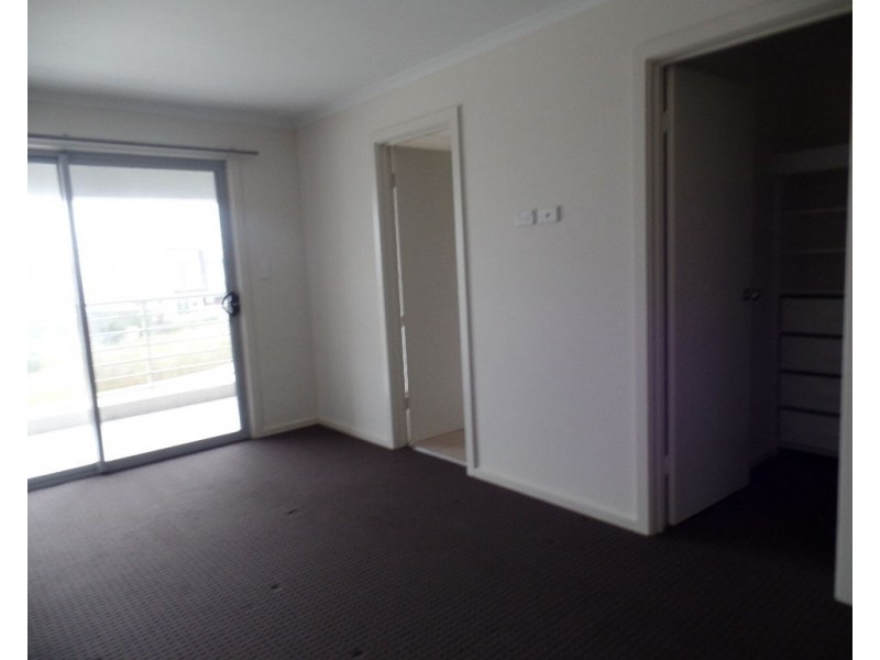 30 Nelson Crescent, Mawson Lakes SA 5095