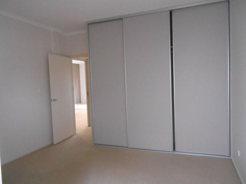 2/29 Main Street, Mawson Lakes SA 5095