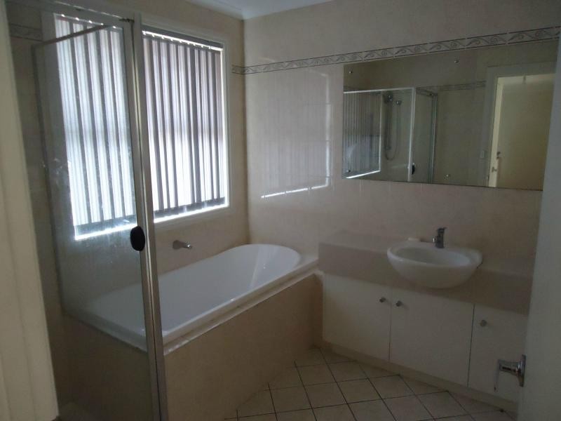 7 Lord Howe Crescent, Mawson Lakes SA 5095