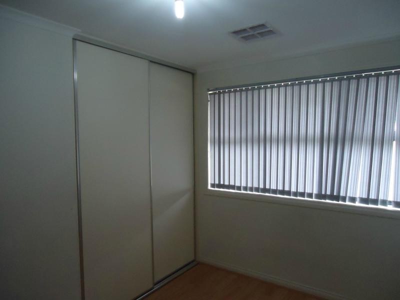 7 Lord Howe Crescent, Mawson Lakes SA 5095