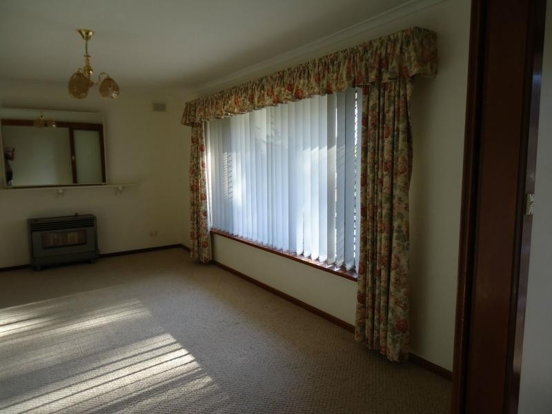 35 Boronia Drive, Hope Valley SA 5090