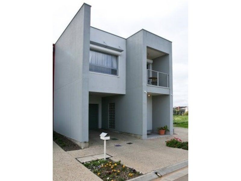 72 Harvey Cct Street, Mawson Lakes SA 5095