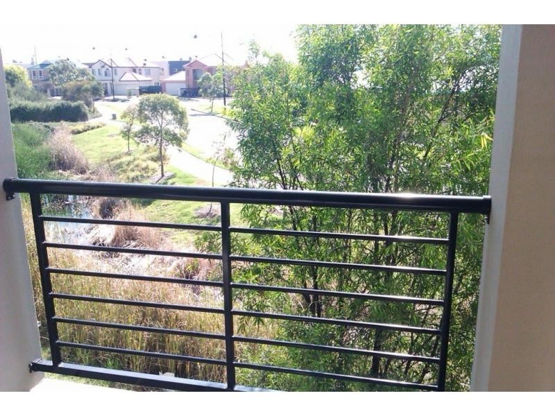 U4 3-7 Banrock Place, Mawson Lakes SA 5095