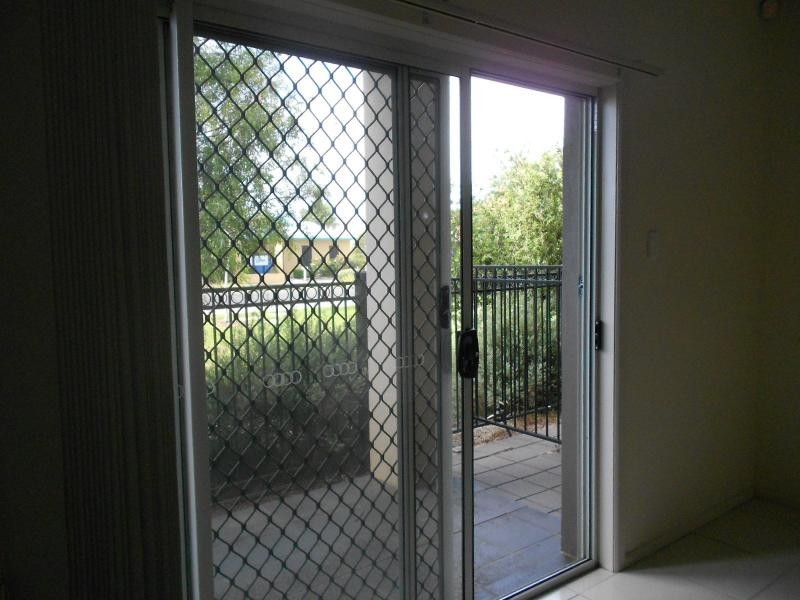 U4 3-7 Banrock Place, Mawson Lakes SA 5095