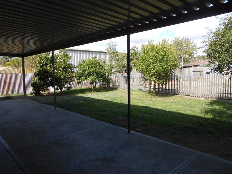 2 Wattle Avenue, Dry Creek SA 5094