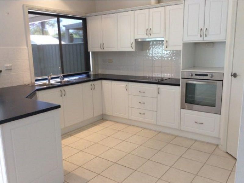 5 Chapman Court, Mawson Lakes SA 5095