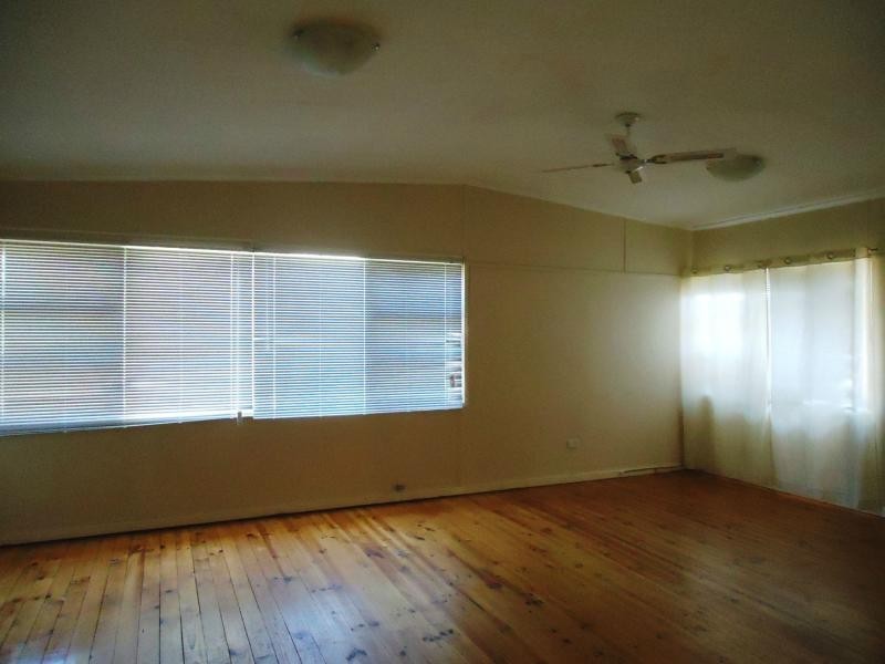 27 Palmer Road, Elizabeth Park SA 5113