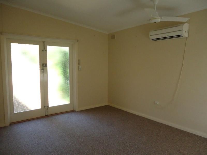 27 Palmer Road, Elizabeth Park SA 5113