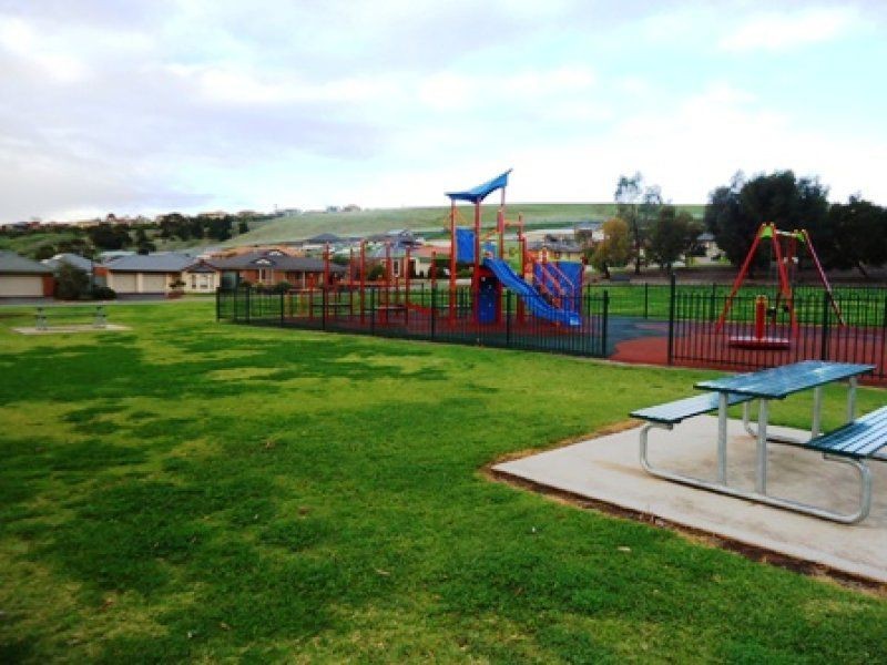 23 Selway Place, Evanston Park SA 5116