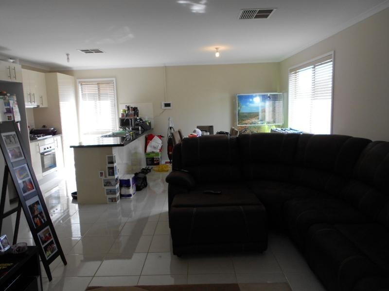 6 Luvera Drive, Munno Para West SA 5115