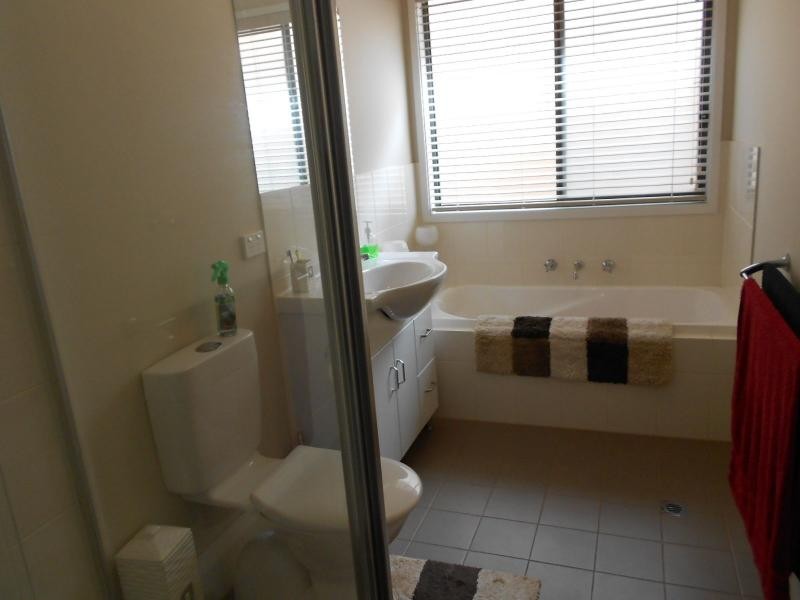 6 Luvera Drive, Munno Para West SA 5115