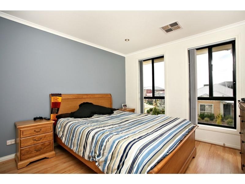 7 Lord Howe Crescent, Mawson Lakes SA 5095