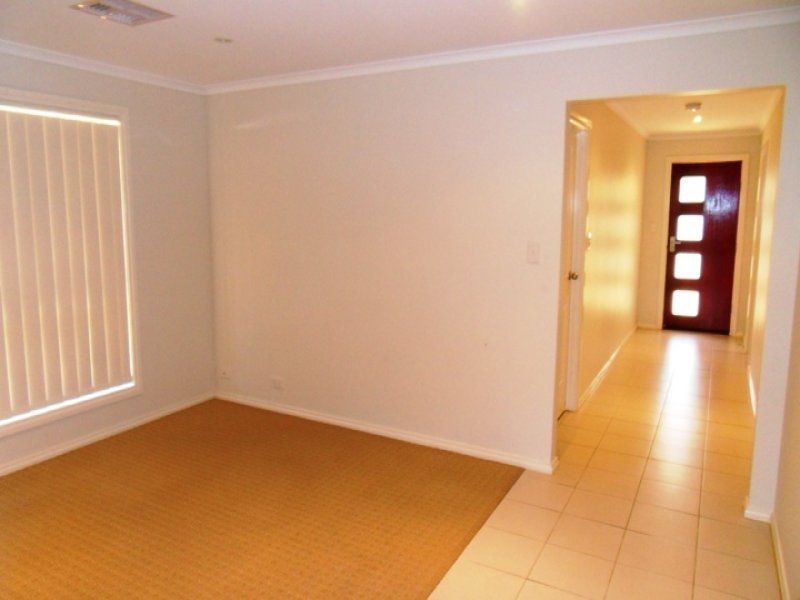 16 Orange Parade, Munno Para West SA 5115