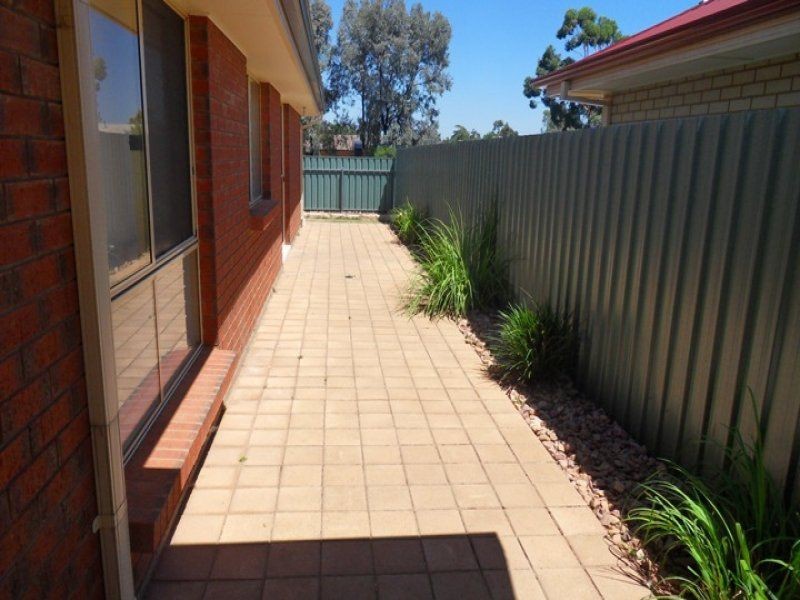 16 Orange Parade, Munno Para West SA 5115