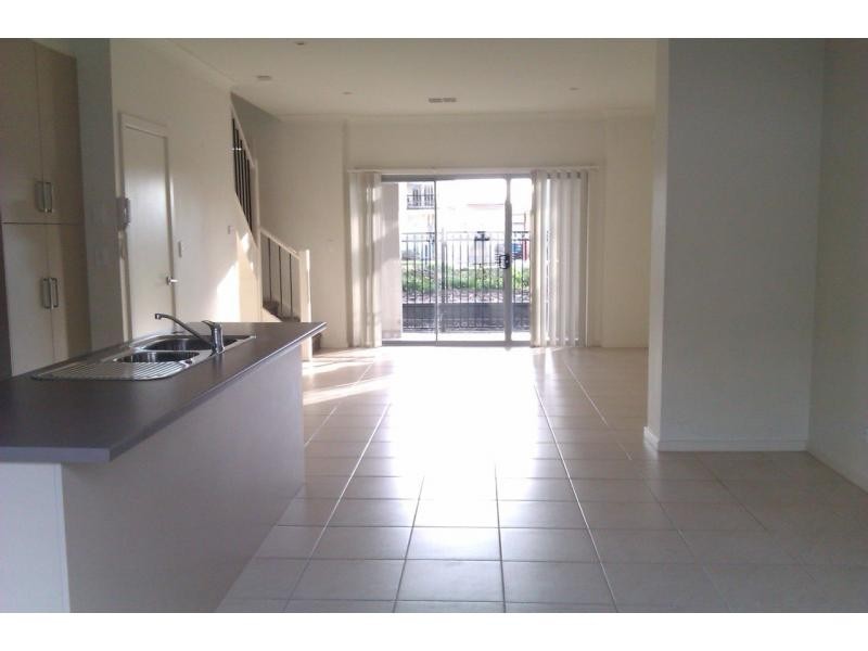 Unit 4/53 Grasswren Way, Mawson Lakes SA 5095