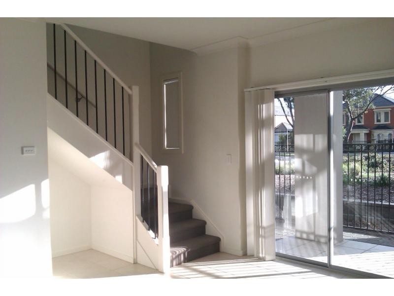 Unit 4/53 Grasswren Way, Mawson Lakes SA 5095