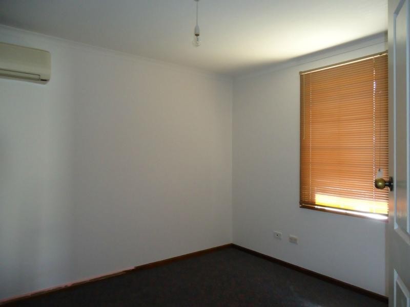 29 Warooka Crescent, Smithfield SA 5114