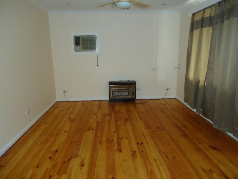 15 Koongarra Crescent, Munno Para SA 5115