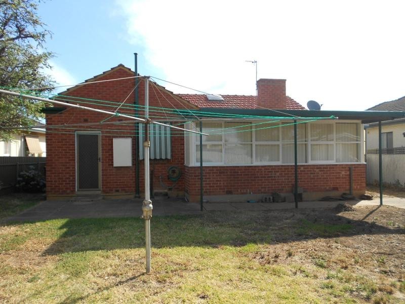 5 Machin Street, Woodville South SA 5011