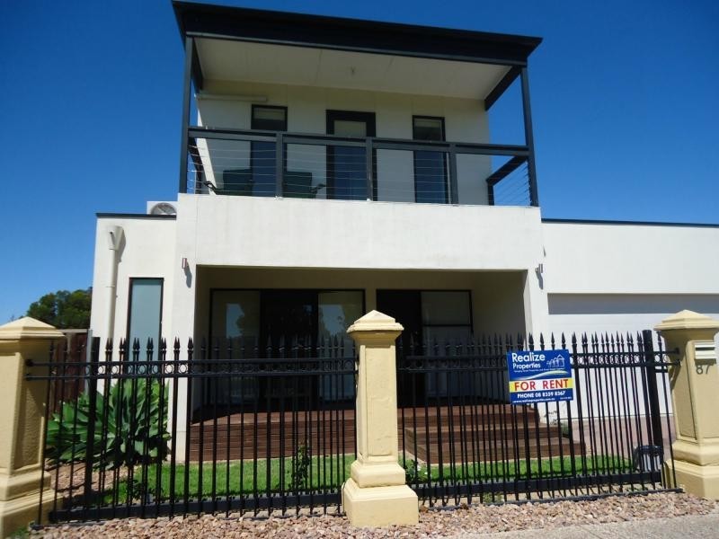 87 Shearwater Drive, Mawson Lakes SA 5095