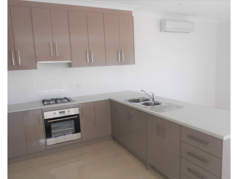 2/10 Cherry Avenue, Direk SA 5110