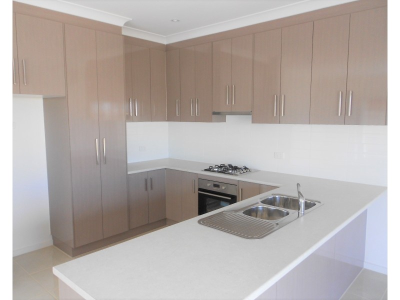 2/10 Cherry Avenue, Direk SA 5110