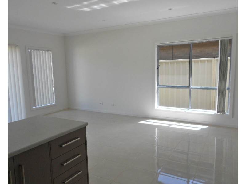 2/10 Cherry Avenue, Direk SA 5110