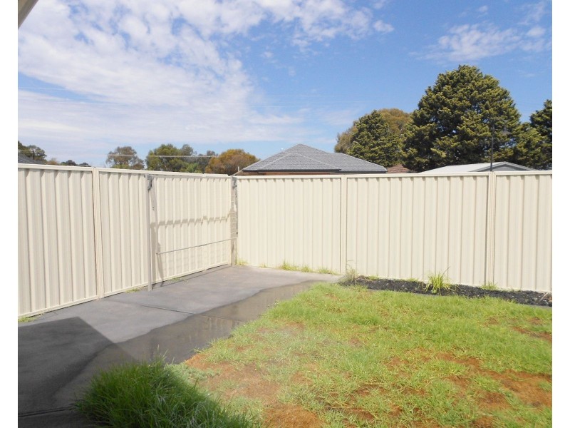 2/10 Cherry Avenue, Direk SA 5110