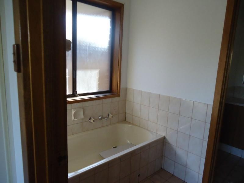 14 Beaumont Court, Para Hills West SA 5096