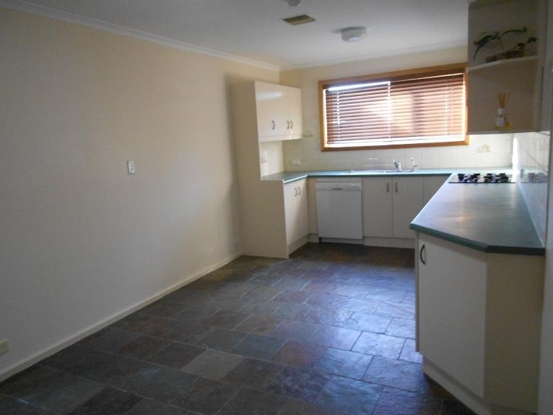 16 Ronald Road, Redwood Park SA 5097