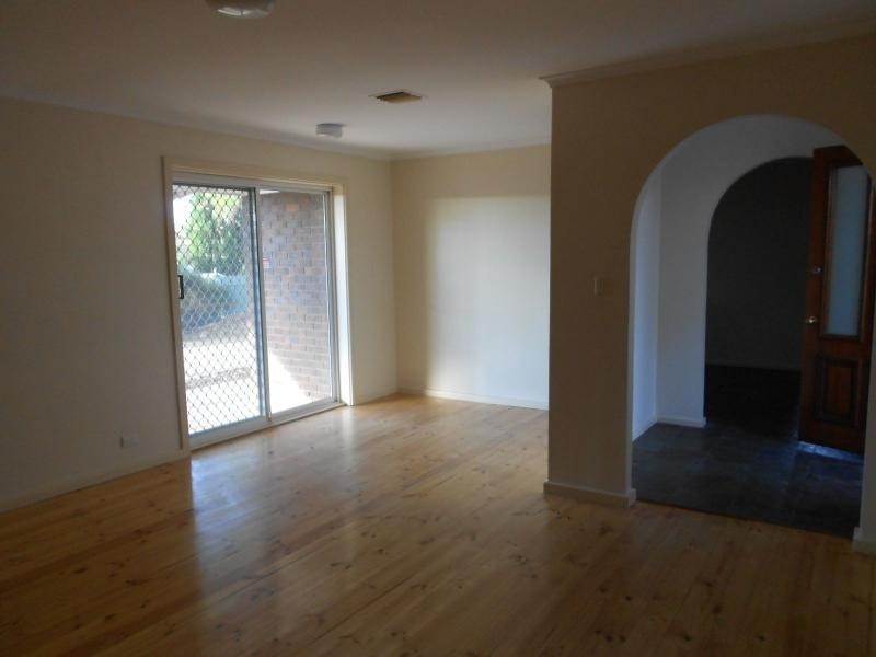 16 Ronald Road, Redwood Park SA 5097