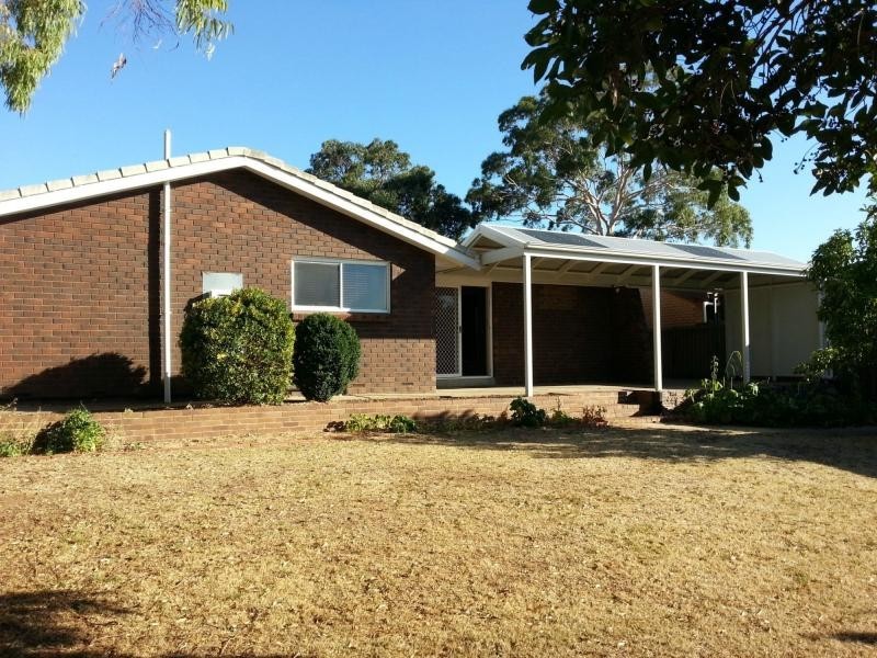 16 Ronald Road, Redwood Park SA 5097