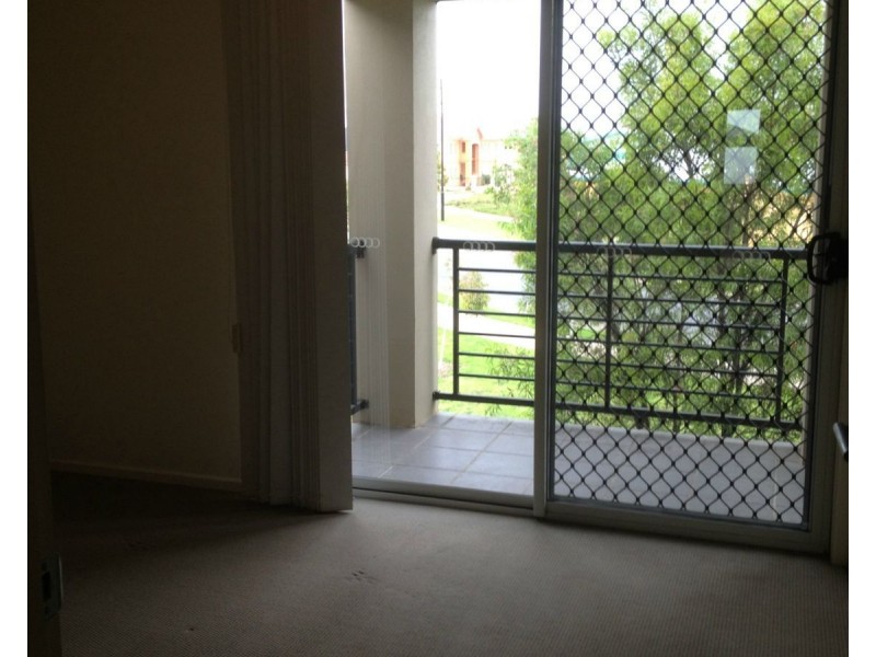 4/3-7 Banrock Place, Mawson Lakes SA 5095