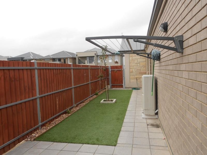 10 Nelson Crescent, Mawson Lakes SA 5095