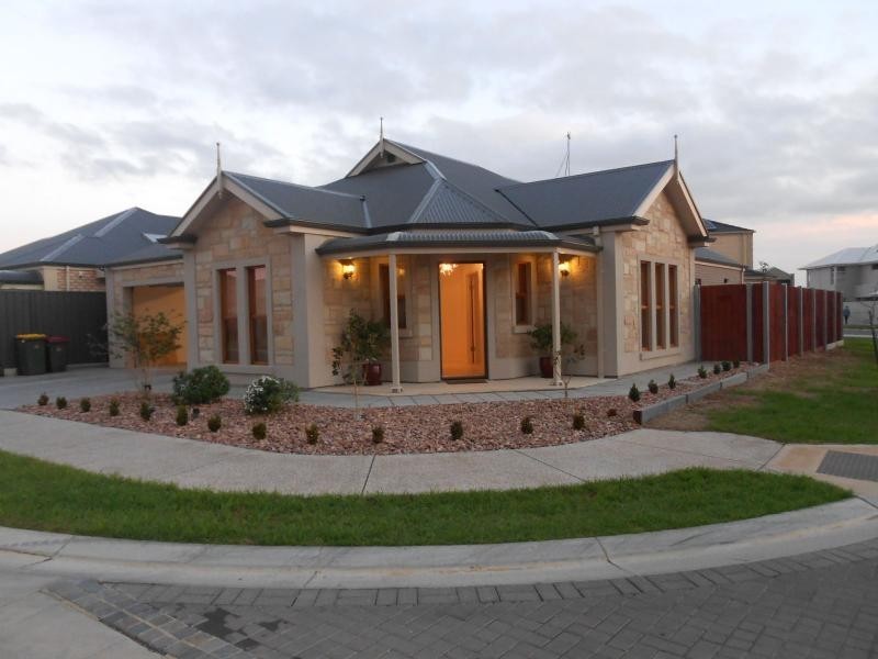 10 Nelson Crescent, Mawson Lakes SA 5095