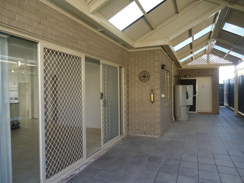10 Nelson Crescent, Mawson Lakes SA 5095