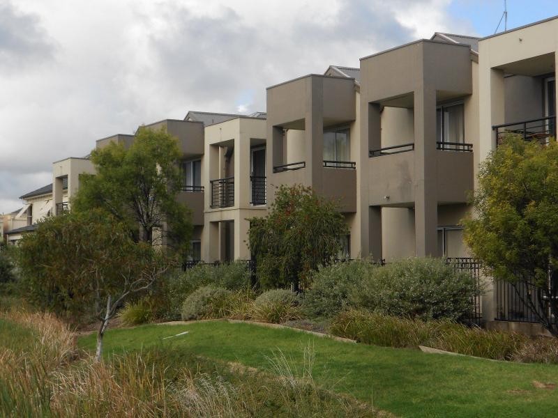 5/3-7 Banrock Place, Mawson Lakes SA 5095