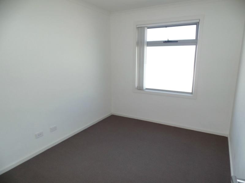 5/55 Grasswren Way, Mawson Lakes SA 5095
